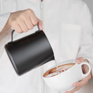 cm608 milkfrothingjug5