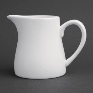 u821 creamandmilkjugs1